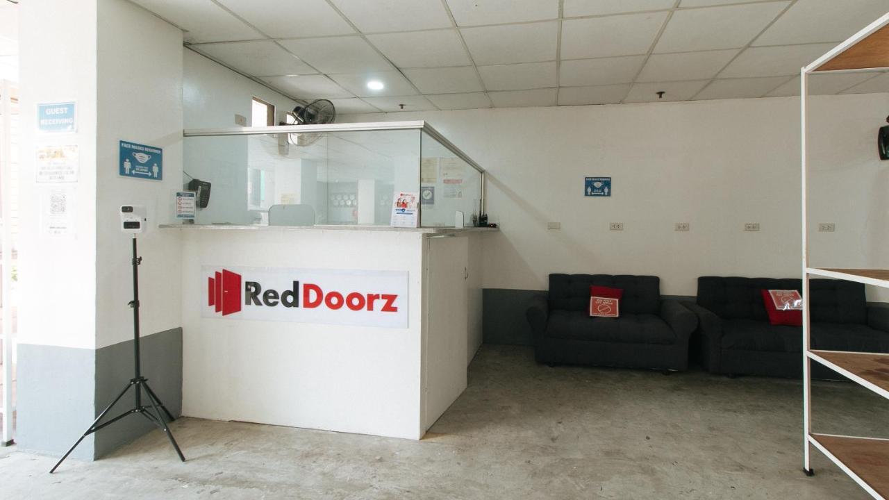 Reddoorz At Pasay Centrale Hotel Exterior photo